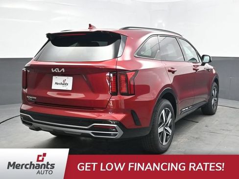 Used 2023 Kia Sorento S w/ Panoramic Sunroof Package FWD image 7