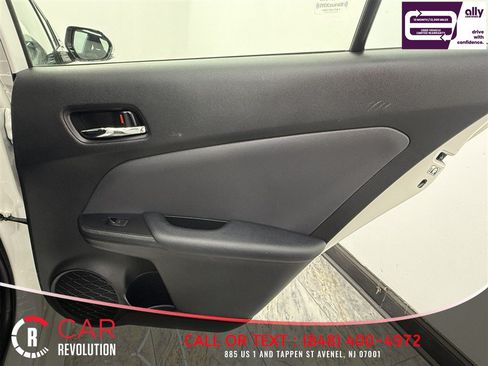 Used 2020 Toyota Prius Prime LE FWD image 32