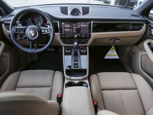 New 2026 Porsche Macan AWD/4WD image 35