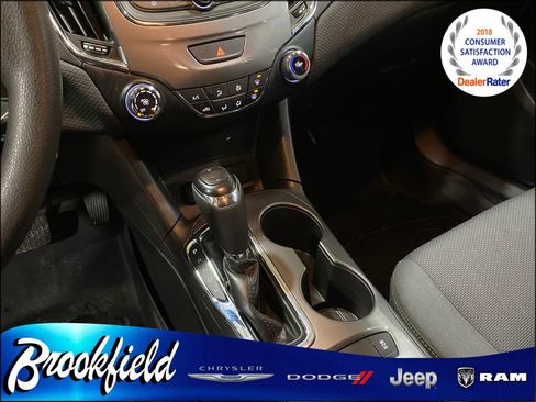 Used 2019 Chevrolet Cruze LS image 23