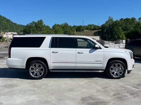 Used 2016 GMC Yukon XL Denali w/ Open Road Package AWD/4WD image 2
