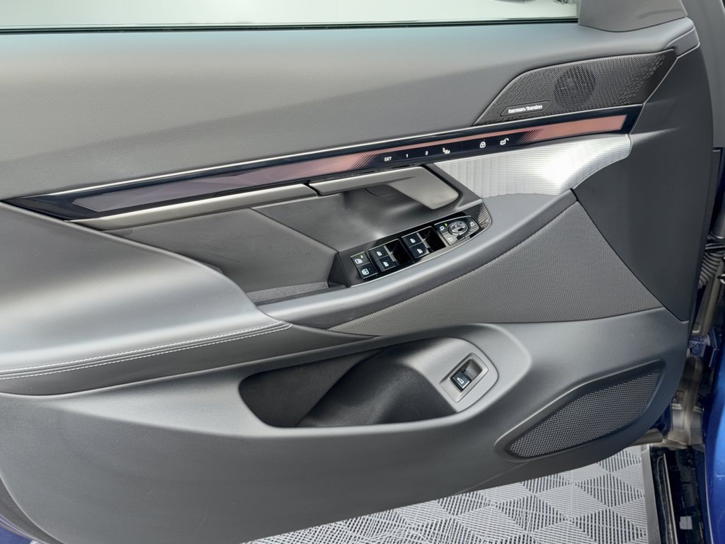 Certified 2026 BMW i5 eDrive40 RWD image 14