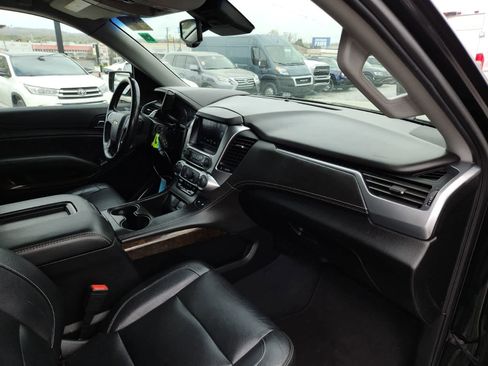 Used 2020 Chevrolet Suburban LT image 17