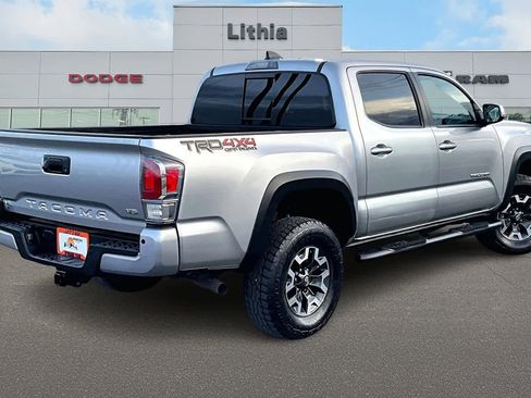 Used 2022 Toyota Tacoma TRD Off-Road w/ Technology Package image 23