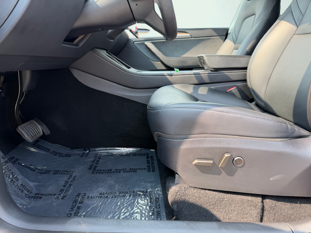 Used 2021 Tesla Model 3 Standard Range Plus RWD image 18
