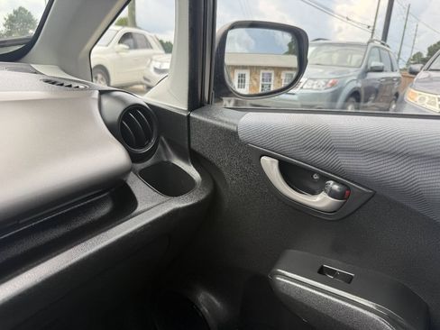 Used 2011 Honda Fit image 20
