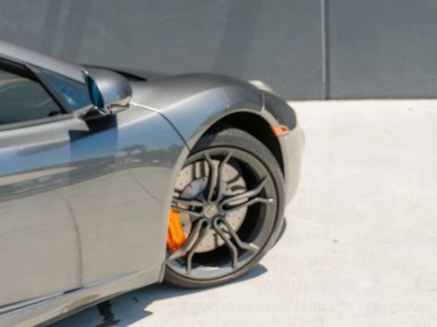 Used 2014 McLaren MP4-12C Spider RWD image 46
