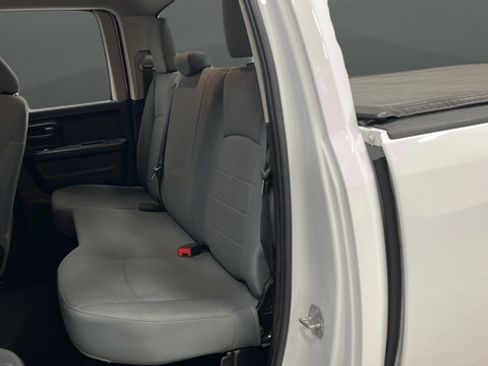 Used 2017 RAM 1500 Express w/ Express Value Package AWD/4WD image 18