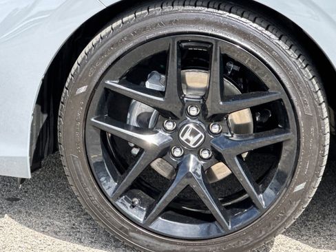 Used 2025 Honda Civic Sport image 25