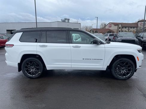 New 2025 Jeep Grand Cherokee L Summit AWD/4WD image 7