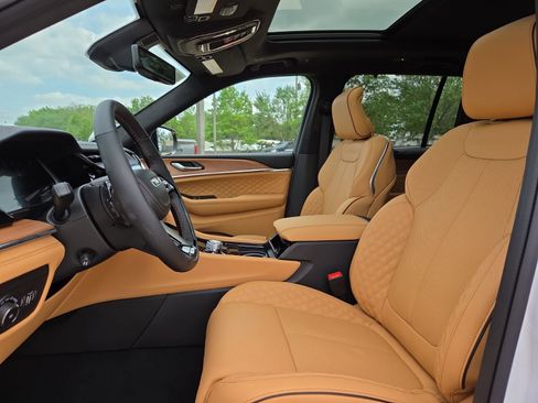 New 2026 Jeep Grand Cherokee Summit w/ Obsidian Package image 14