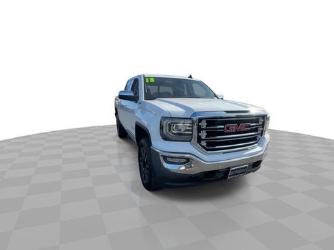Used 2018 GMC Sierra 1500 SLT image 2