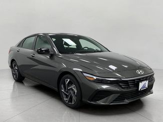 New 2025 Hyundai Elantra SEL image 1
