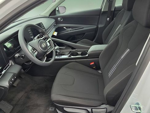 New 2026 Hyundai Elantra Blue image 12