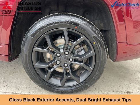Used 2023 Jeep Grand Cherokee 30th Anniversary AWD/4WD image 14