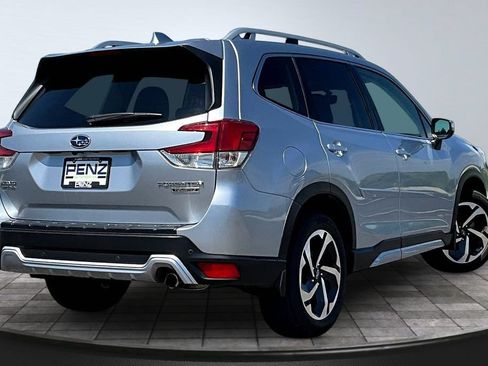 Used 2023 Subaru Forester Touring AWD/4WD image 6