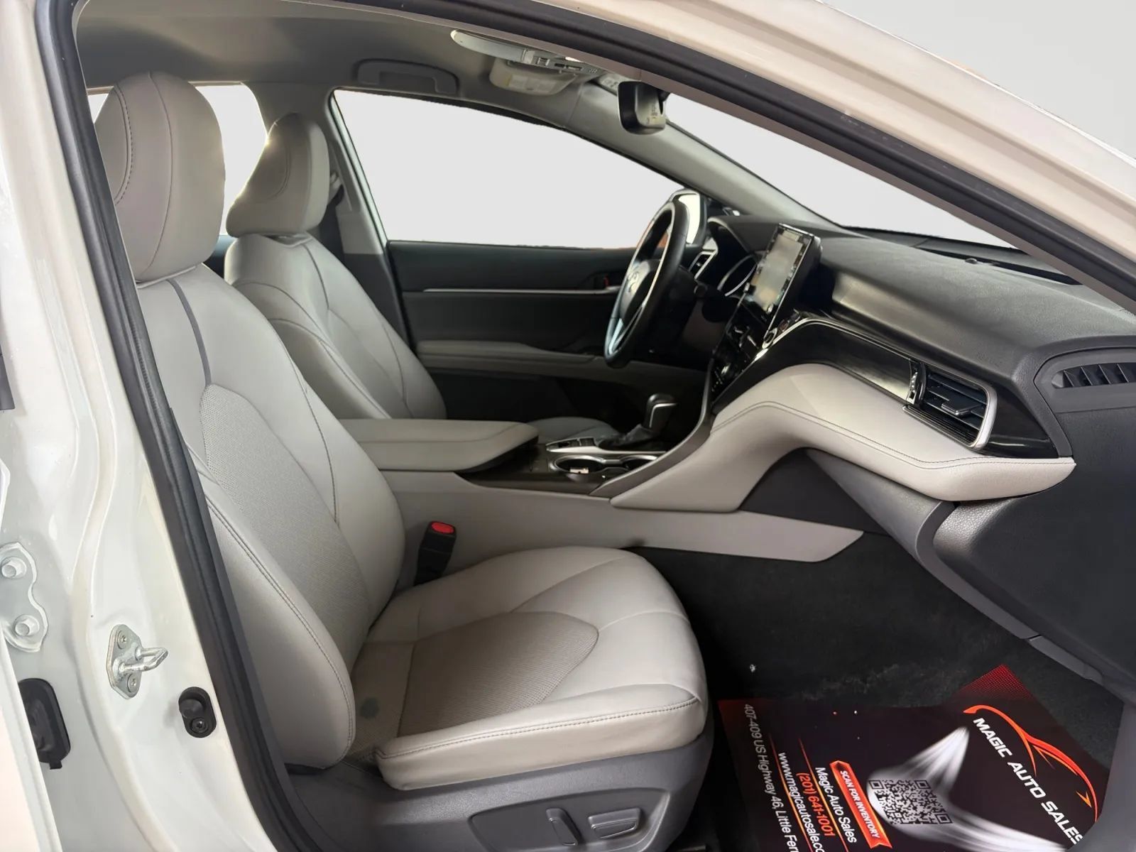Used 2021 Toyota Camry XLE AWD/4WD image 21