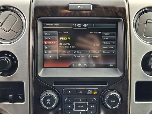 Used 2014 Ford F150 Platinum image 15