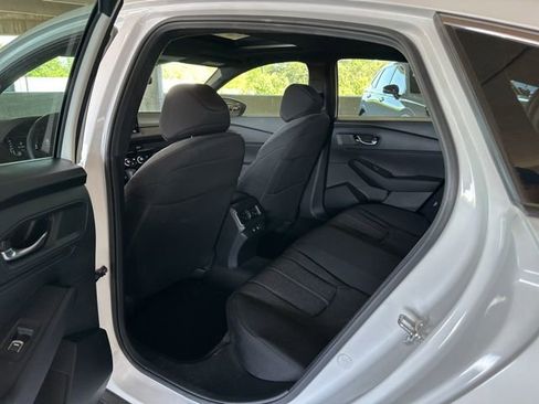Used 2025 Honda Accord Sport image 9