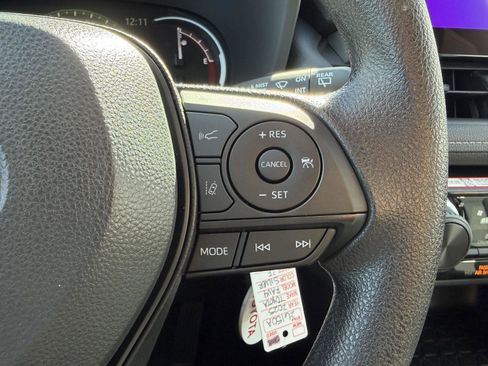 Used 2025 Toyota RAV4 LE image 36