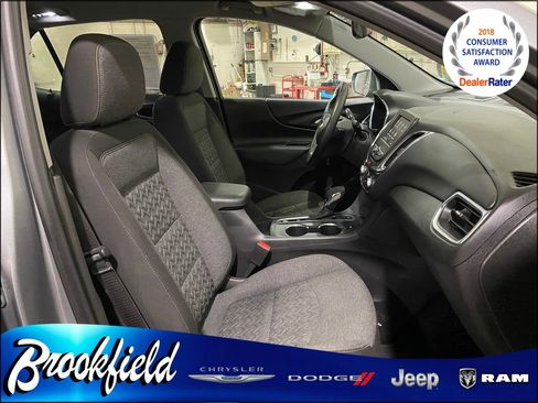 Used 2023 Chevrolet Equinox LT w/ Driver Convenience Package AWD/4WD image 19