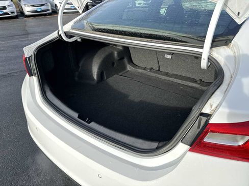 Used 2024 Chevrolet Malibu LT image 18