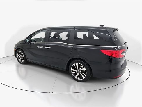 Certified 2023 Honda Odyssey Touring image 9