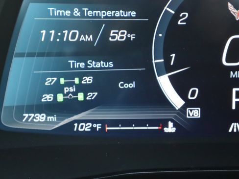 Used 2024 Chevrolet Corvette Stingray Preferred Cpe w/ Z51 Performance Package image 23