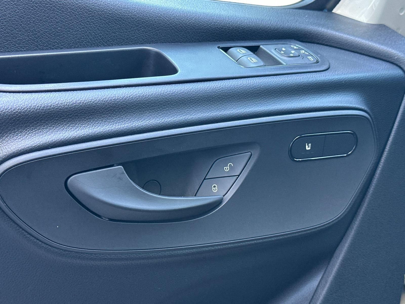 New 2026 Mercedes-Benz Sprinter 2500 image 9