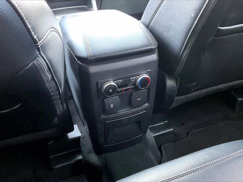 Used 2023 Ford Explorer Limited image 34