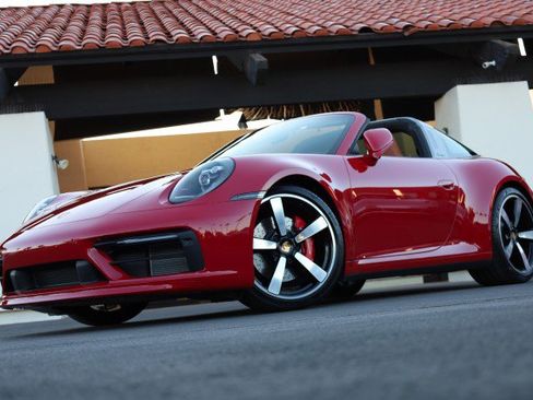 Used 2024 Porsche 911 Targa 4S image 3