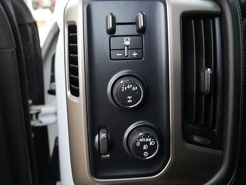 Used 2017 GMC Sierra 3500 Denali w/ Duramax Plus Package image 28