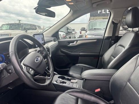 Used 2021 Ford Escape SEL w/ Technology Package AWD/4WD image 9