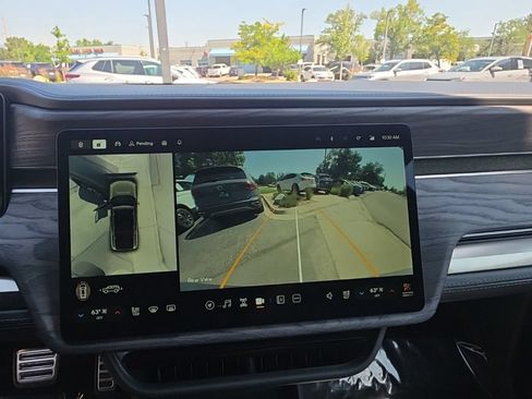 Used 2022 Rivian R1S Launch Edition AWD/4WD image 17