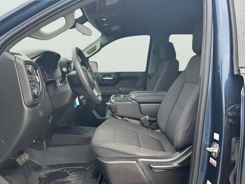 Used 2020 Chevrolet Silverado 1500 Custom w/ Custom Convenience Package AWD/4WD image 14