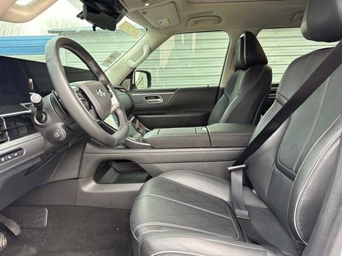 Used 2025 INFINITI QX80 Sensory image 14