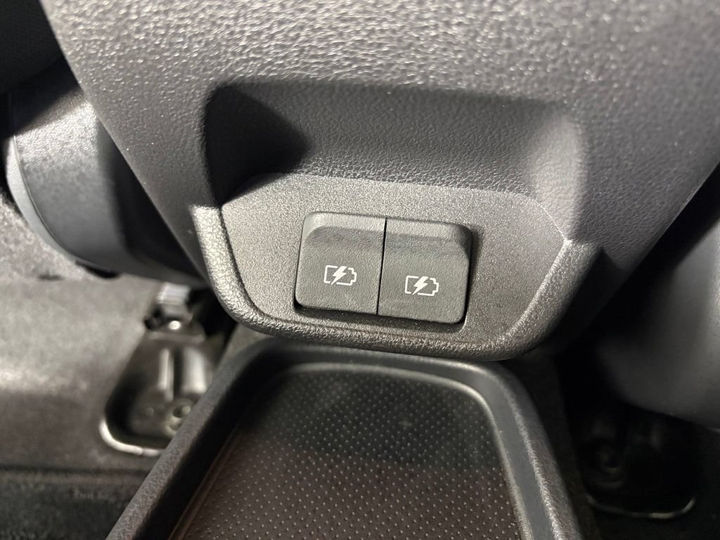 Used 2025 Nissan Leaf S FWD image 39