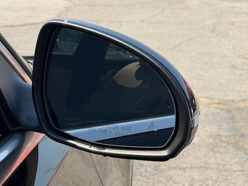 Used 2022 Mercedes-Benz C 300 Sedan w/ Exclusive Trim Package image 12