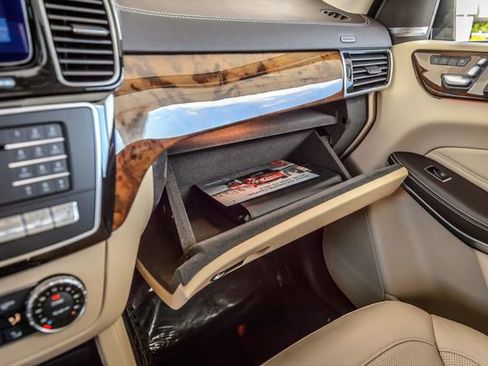 Used 2017 Mercedes-Benz GLS 550 4MATIC image 42