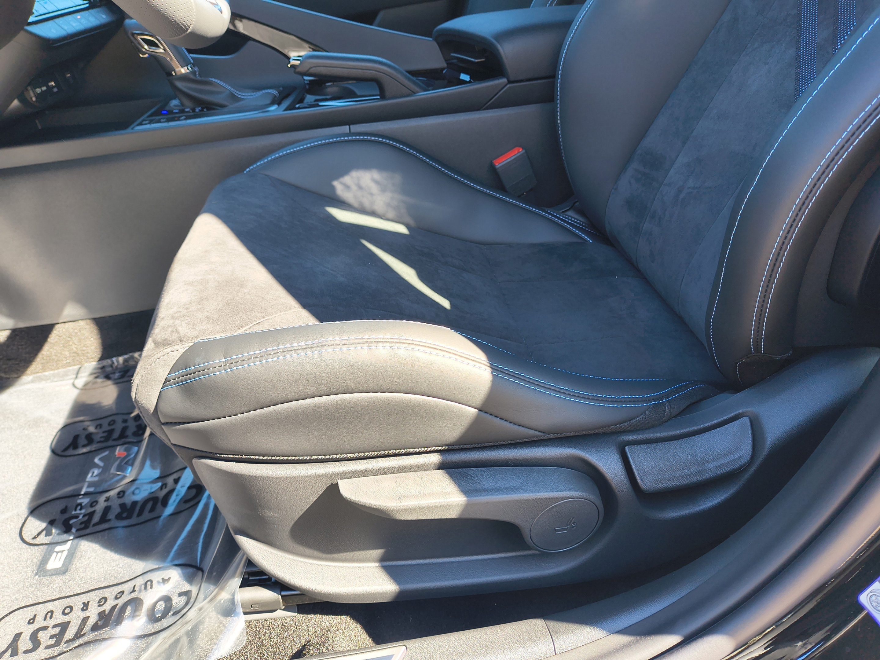 New 2026 Hyundai Elantra N FWD image 18