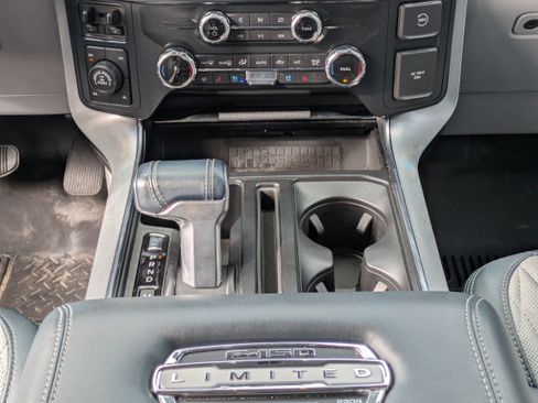 Used 2022 Ford F150 Limited image 21