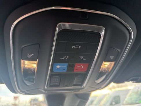 New 2025 Jeep Grand Cherokee Altitude w/ Trailer Tow Package image 28