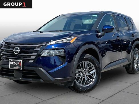 Used 2026 Nissan Rogue SV FWD image 1