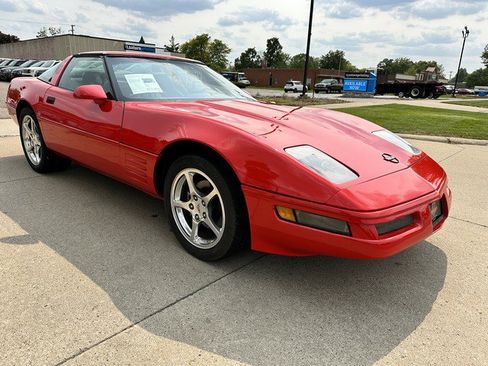 Used 1994 Chevrolet Corvette Coupe image 3