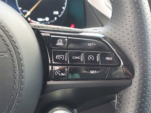 Used 2024 Maserati Grecale GT image 25