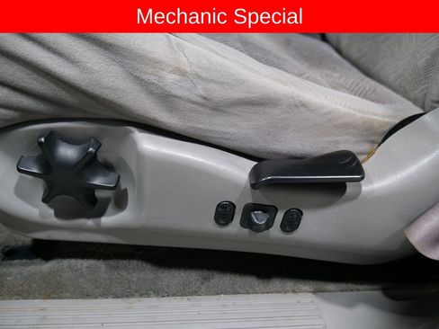 Used 1999 Ford Explorer XLT image 17