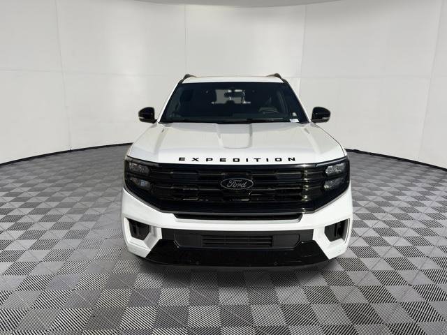 Used 2026 Ford Expedition Platinum w/ Stealth Performance Package AWD/4WD image 14