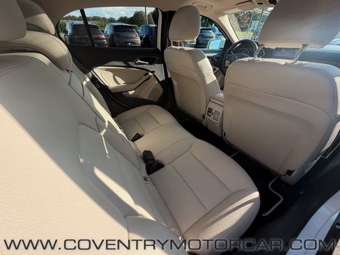 Used 2018 Mercedes-Benz GLA 250 4MATIC image 39