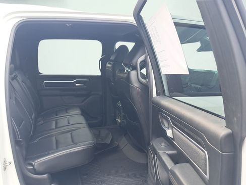 Used 2019 RAM 1500 Big Horn AWD/4WD image 14