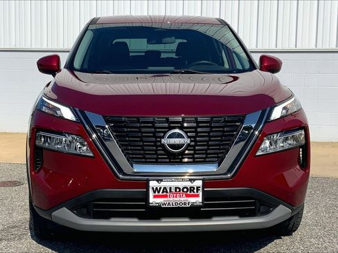 Used 2023 Nissan Rogue SV AWD/4WD image 3
